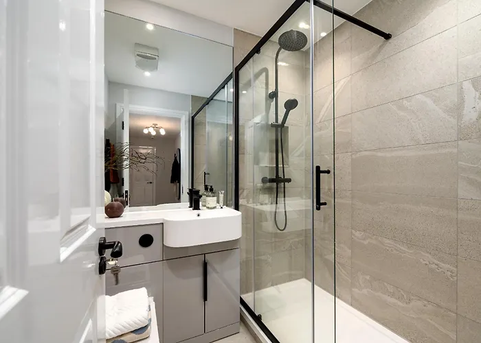 62 Park Street - Urban Apartment *