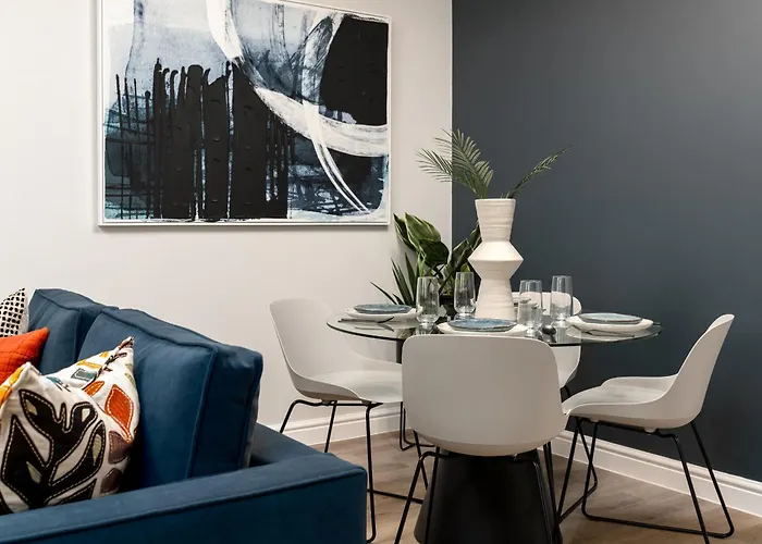 Apartment 62 Park Street - Urban