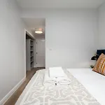 62 Park Street - Urban Apartment *